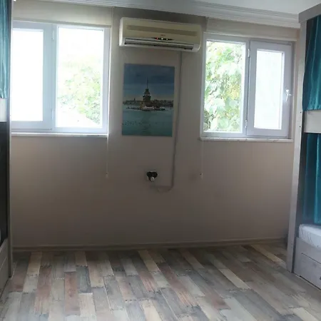 Hostal Amintas *